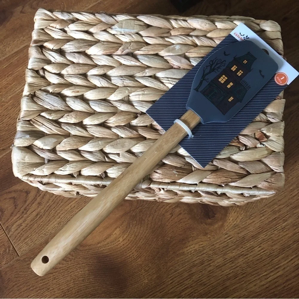 Halloween Hunted House rubber spatula